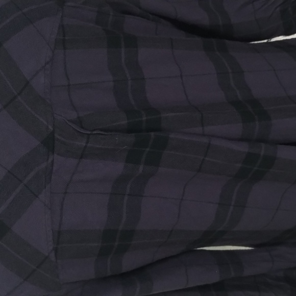 Thread & Supply large plaid long sleeve poplin button up breast pockets - Picture 6 of 12